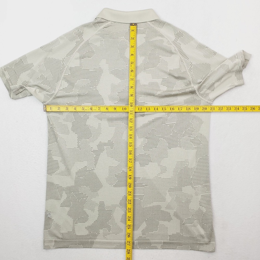 Lululemon Metal Vent Tech Polo Shirt Mens Large Beige Geo Camo Performance Golf - Picture 6 of 9